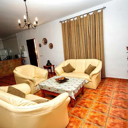Lejlighed Casa Con Jardin Privado Y Piscina Comunitaria Con 2 Casas Solo Alquilamos A Familias *