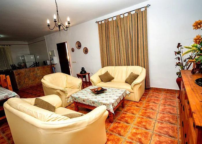 Апартаменти Casa Con Jardin Privado Y Piscina Comunitaria Con 2 Casas Solo Alquilamos A Familias *