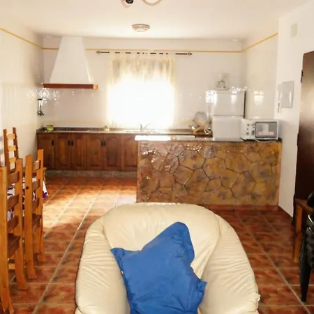 Apartman Casa Con Jardin Privado Y Piscina Comunitaria Con 2 Casas Solo Alquilamos A Familias